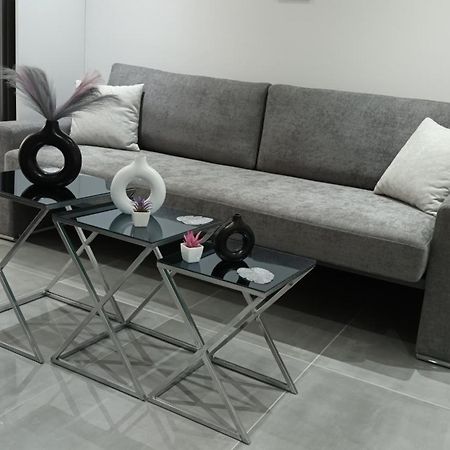 Km Luxury Apart Downtown 伊拉克利翁 外观 照片