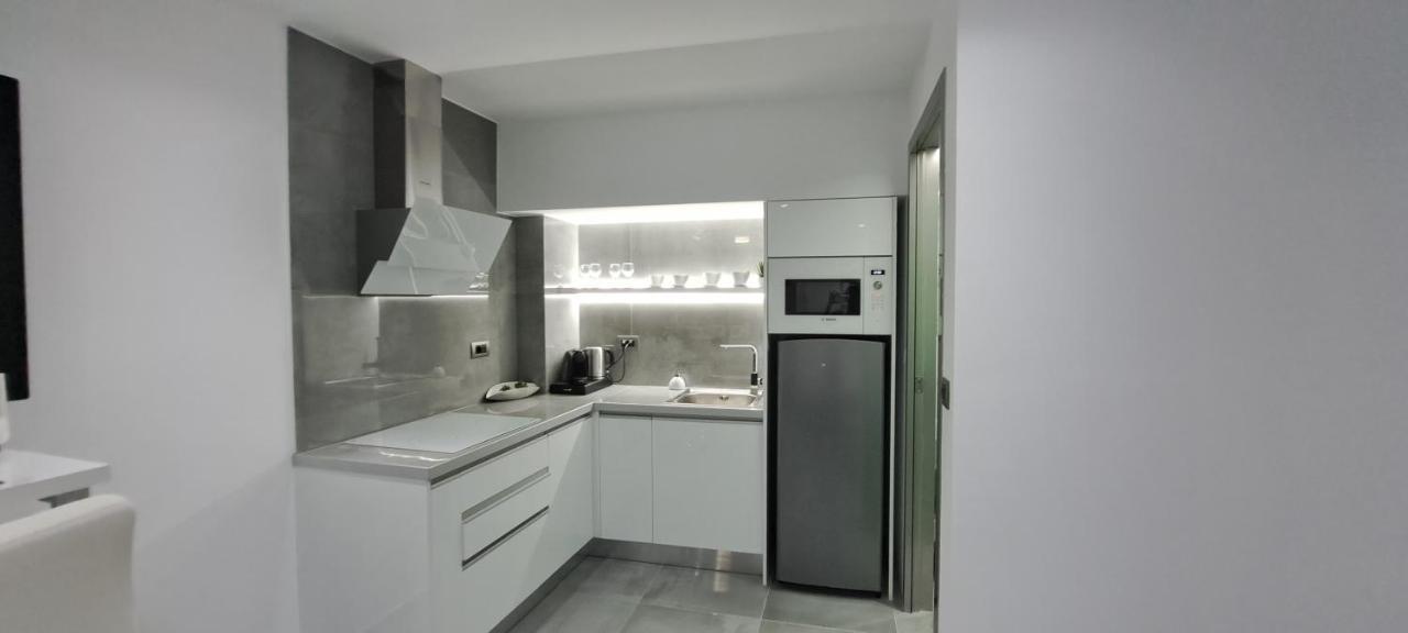 Km Luxury Apart Downtown 伊拉克利翁 外观 照片