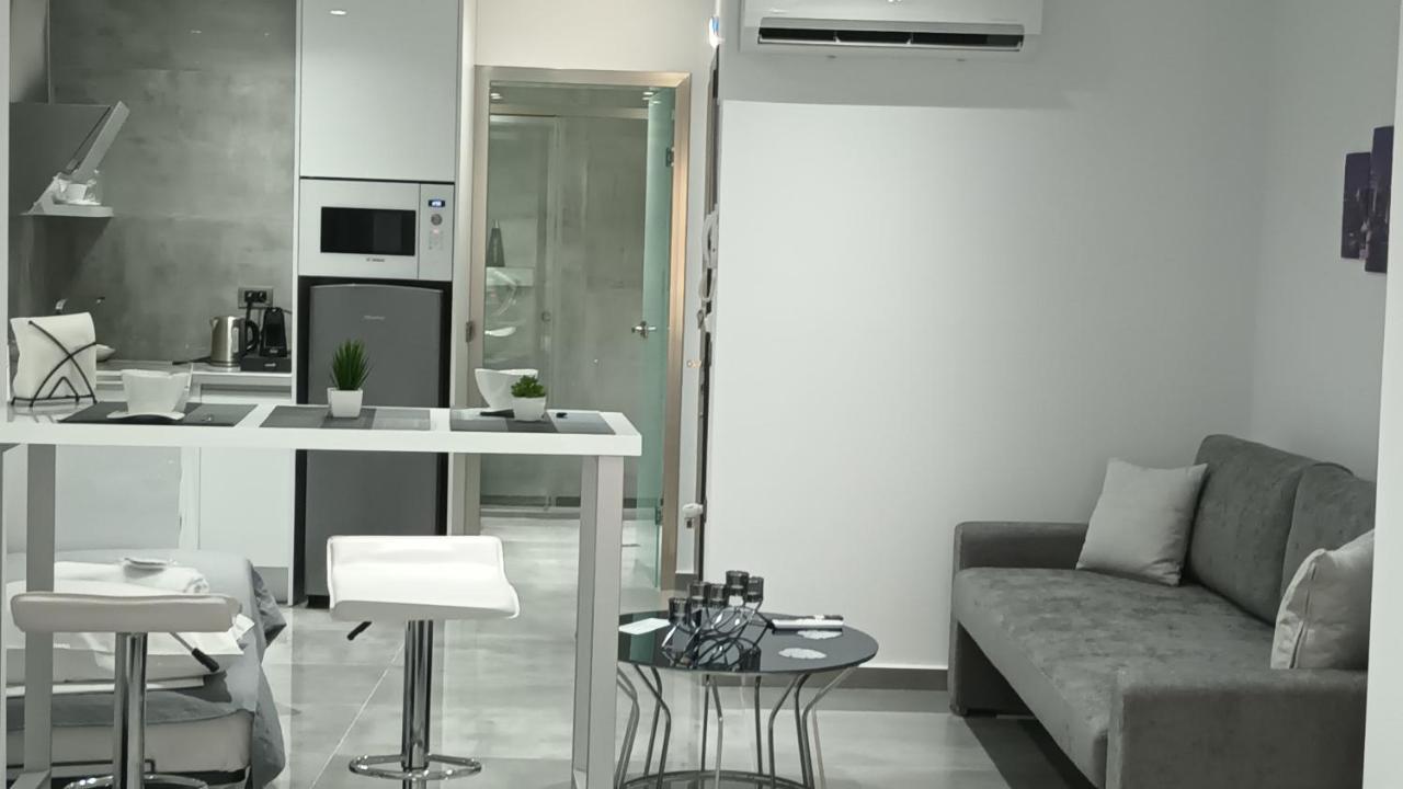 Km Luxury Apart Downtown 伊拉克利翁 外观 照片